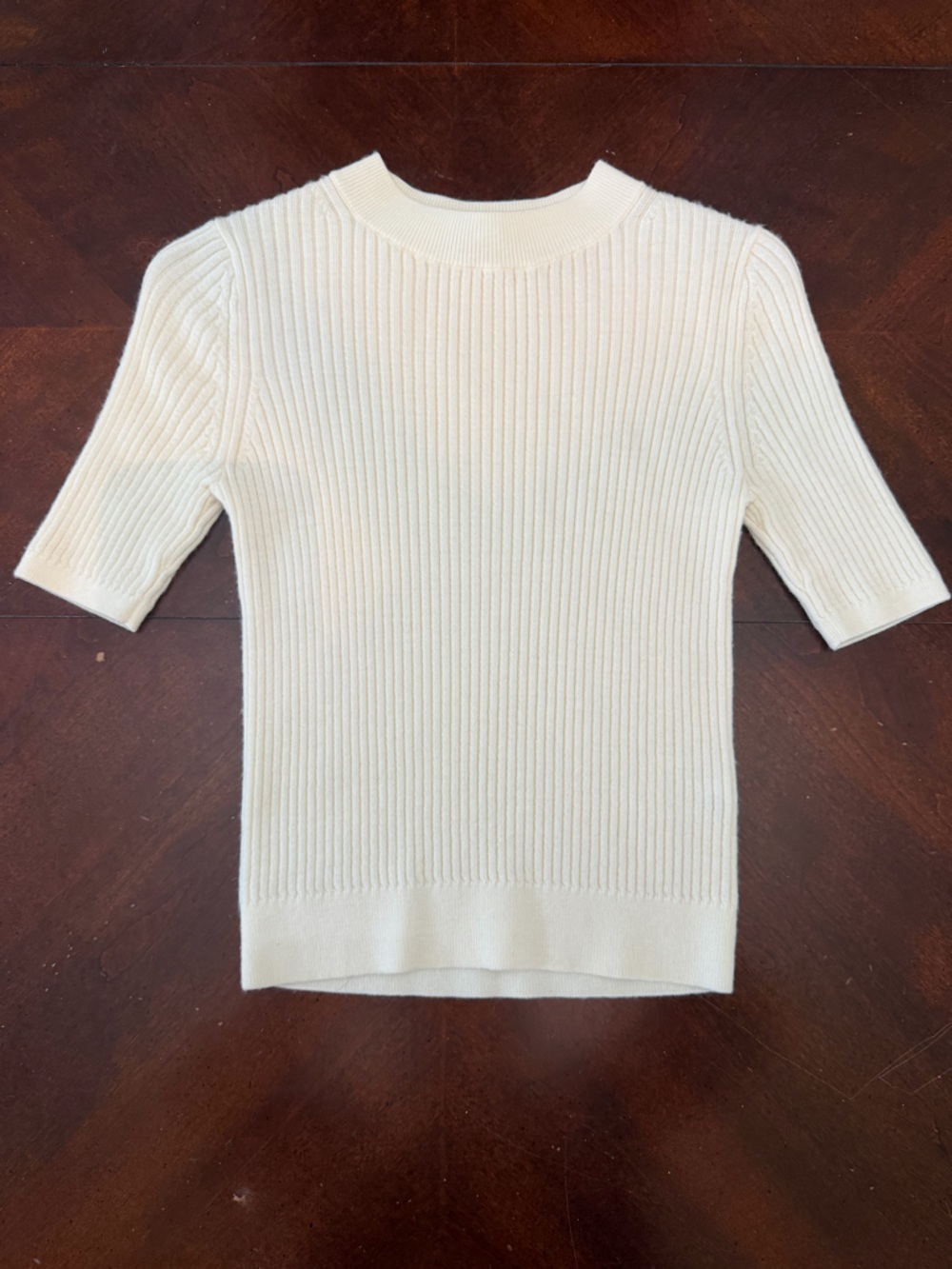 Uniqlo Extra Fine Merino Ribbed Half-Sleeve Short Sweater